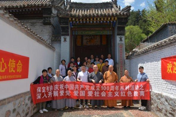 努力让“名企业”形成群体